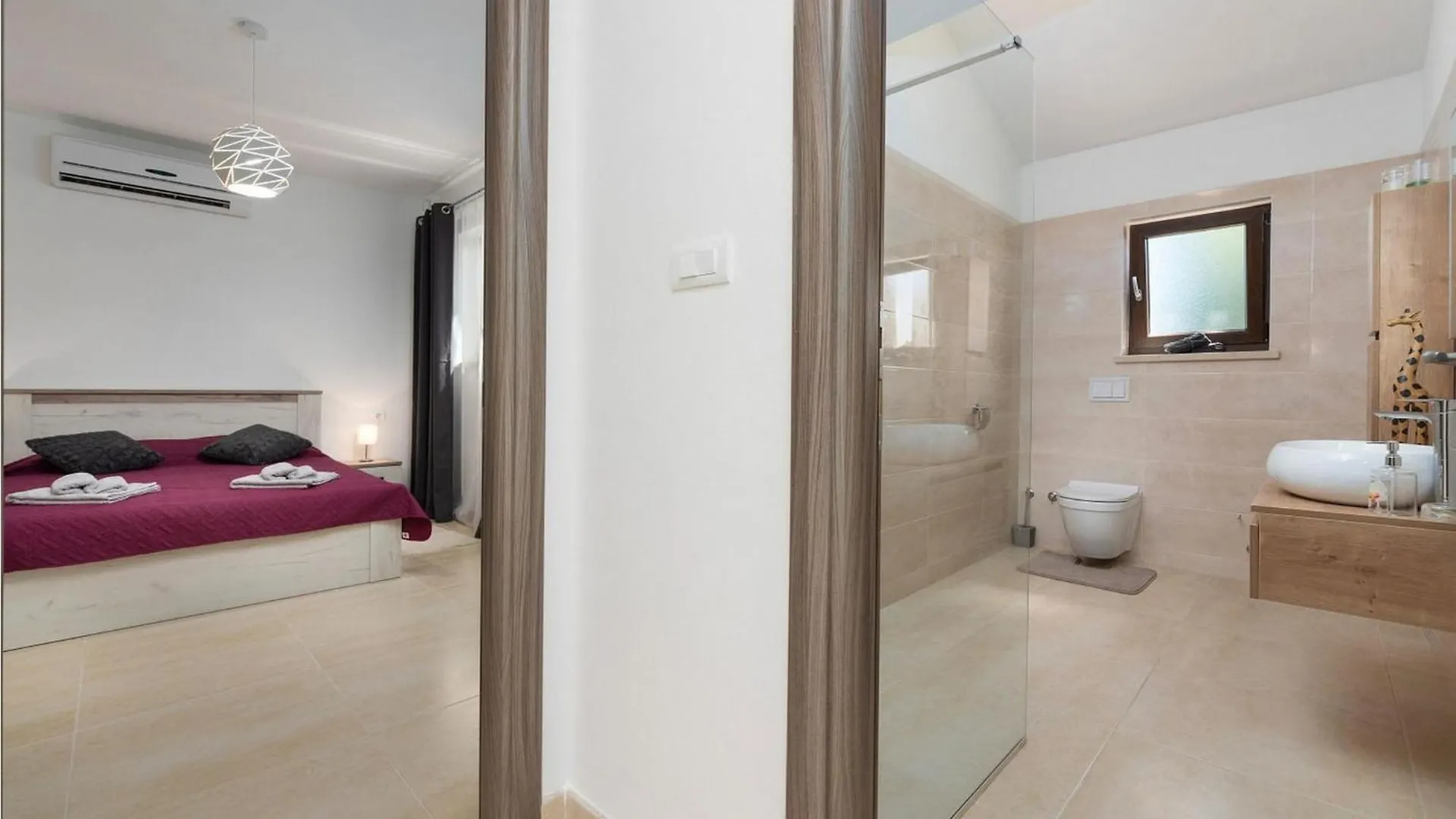 Villa Re Svetvincenat Holiday home